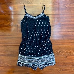 🔶 Black Patterned Garage Romper
